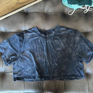 Lululemon cropped top